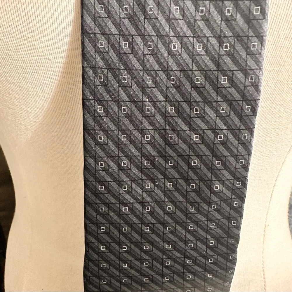 Arrow Men’s Tie Imported Silk Vintage Grey Geometric Necklace Office